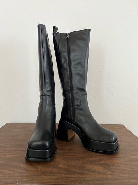 L'INTERVALLE Shoes - L'INTERVALLE Black Platform Knee-High Chunky Square Toe Heeled Boots 38